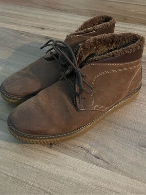 Johnston & Murphy Men's Brown Lace-Up Sherpa Chukka Boots